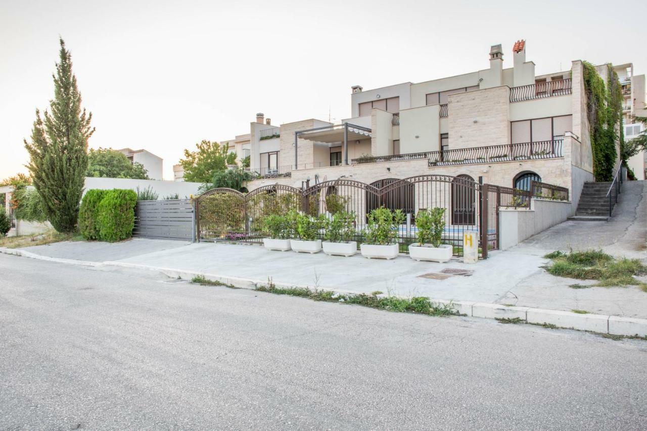 Melody M Apartment With Private Pool Σπλιτ Εξωτερικό φωτογραφία